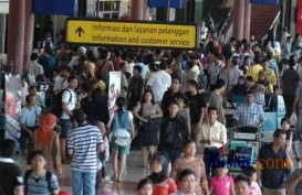 MUDIK LEBARAN 2014: Bandara Padat, Operasional Masih Normal