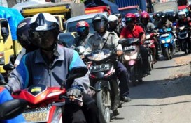 MUDIK LEBARAN 2014: Kendaraan Bermotor Padati Jalur Mudik Utama