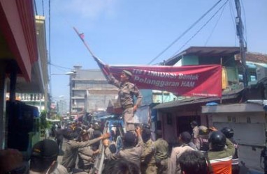 Sepuluh Orang Ditangkap Di Dolly