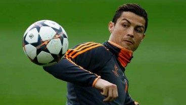 GOSIP TRANSFER: Cristian Ronaldo Bakal Kembali Ke MU?