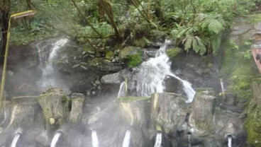 WISATA ALAM Pemandian Guci & Sate Kelinci yang Sulit Dilupakan