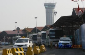 PUNCAK ARUS BALIK Pemudik di Bandara Soekarno-Hatta Telah Terlewati