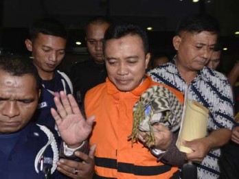 KORUPSI SPPL: Bupati Karawang dan Istri Diperiksa KPK