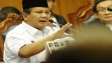 SIDANG MK: Massa Pendukung Prabowo Berdatangan