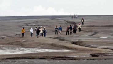 LEBARAN 2014 (Bag ke-3): Derita Lumpur, Sesaknya Gunung Bromo