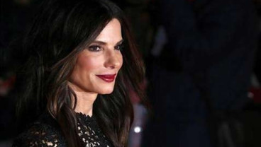 SANDRA BULLOCK, Aktris dengan Pendapatan Tertinggi