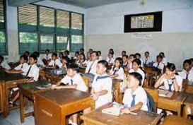 Mulai 2015, Sekolah di Kota Bekasi Wajibkan Penggunaan Seragam Batik