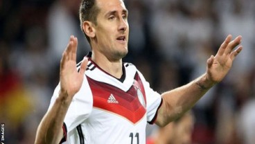 Klose Resmi Pensiun dari Timnas Jerman