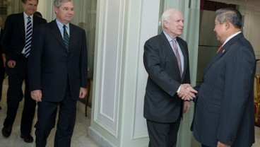 Senator McCain: Indonesia Model Negara Demokrasi