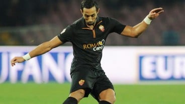 BURSA TRANSFER LIGA INGGRIS: Bek AS Roma Mehdi Benatia Diincar Manchester United & Chelsea