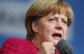 KRISIS UKRAINA: Kanselir Jerman Merkel Desak Putin Hentikan Pengiriman Senjata