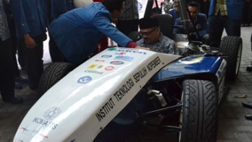 Mobil Buatan ITS Siap Tanding di Student Formula Japan 2014