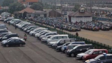 Tarif Parkir Stasiun: Mahal, Tapi Motor Kena Panas dan Hujan