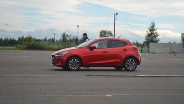 ALL NEW MAZDA2: Tenang Mengemudi Dengan Teknologi i-ACTIVSENSE