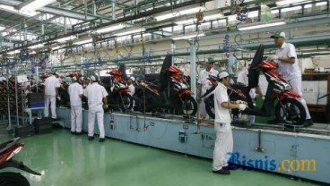 Anggota Paskibraka Nasional 2014 Kunjungi Pabrik Motor Honda