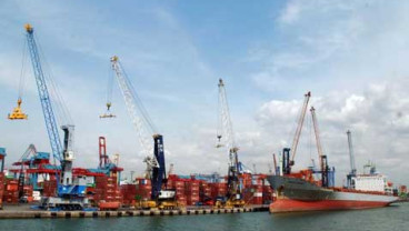 Industri Alat Berat Pelabuhan Diminta Perbesar Kapasitas