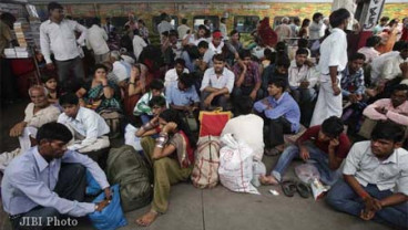 EKONOMI INDIA: Ekonom Nilai Pertumbuhan Terancam Terhenti
