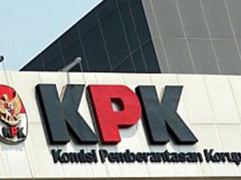 KPK Geledah Rumah Mantan Gubernur Papua