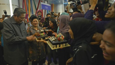 Hari Ini Ultah ke-65, Presiden SBY Dapat Kue Bertuliskan 'We Love You'