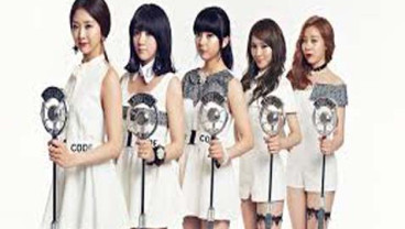 LADIES CODE BERDUKA: RiSe Dimakamkan,  Sojung Hadir & Menangis