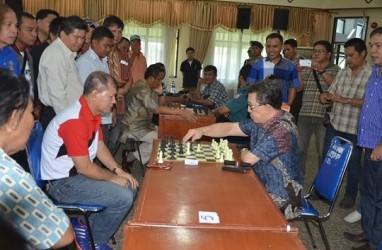 Hebat, Gubernur dan Kapolda Sulut Masuk Final Turnamen Catur!