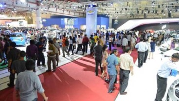Jokowi: Masa Bikin Pesawat Bisa, Mobil Enggak