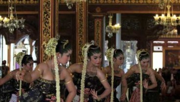 Melestarikan Budaya Jawa Melalui Pameran Wastra Pernikahan