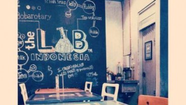 Cafe The Lab: Eksotiknya Bersantap Disaksikan Tabung Erlenmeyer