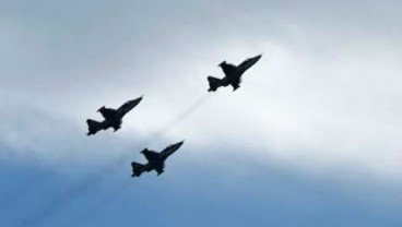 Israel Tembak Jatuh Pesawat Tempur Sukhoi Milik Suriah