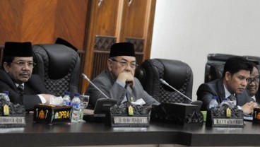 HUKUM PIDANA ISLAM: Aceh Sahkan Qanun Jinayat Malam Ini. Berlaku untuk Muslim dan Nonmuslim