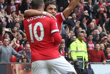 LIGA INGGRIS: Bersama Van Persie Cetak Gol, Rooney Diganjar Kartu Merah. Manchester United VS West Ham 2-1