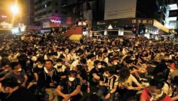 DEMONSTRASI HONG KONG: Polisi Anti Huru Hara Ditarik dari Jalanan Kota