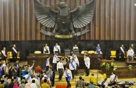 PELANTIKAN ANGGOTA DPR: KPK Berharap Presiden Tunda Pelantikan Politisi Bermasalah