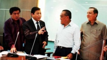 PIMPINAN DPR: Golkar Sodorkan Setya Novanto & Ade Komarudin