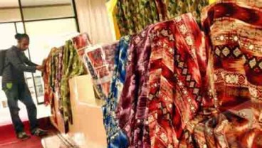 HARI BATIK NASIOINAL: Menperin Usulkan Logo Batik Indonesia