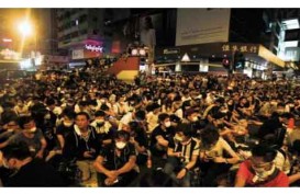 DEMO HONG KONG: Aktivis Bersumpah Terus Duduki Kantor Pemerintah