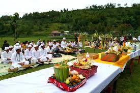 Umat Hindu Dharma Bali Rayakan Hari Suci Pagerwesi