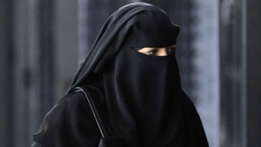 Janda Kaya Tawarkan Kekayaan Bagi Pria Yang Mau Menikahinya