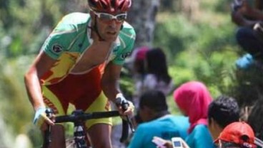 Tour de Banyuwangi Ijen: 16 Tim Balap Sepeda Bertarung di Etape Pertama