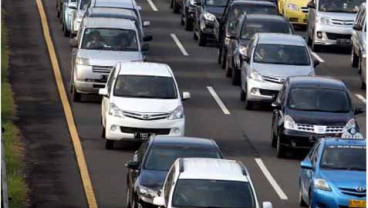INFO LALU LINTAS: Truk Kontainer Mogok Picu Kemacetan