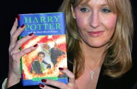 Harry Potter: JK Rowling Siapkan Skenario Trilogi Terbaru