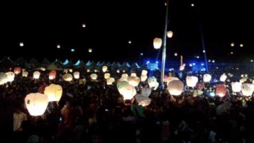 Pesta 10.500 Lampion di Tenggarong Pecahkan Rekor MURI