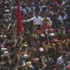 Pesta Rakyat: Jokowi Kelilingi Panggung Sapa Warga