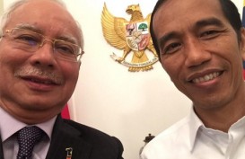Ini Hasil Jepretan Foto Selfie PM Malaysia Najib Razak dengan Presiden Jokowi