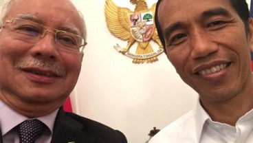 Ini Hasil Jepretan Foto Selfie PM Malaysia Najib Razak dengan Presiden Jokowi