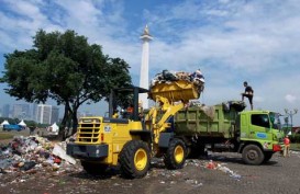 Pesta Rakyat: Pengelola Monas Kecewa Sampah Berserakan