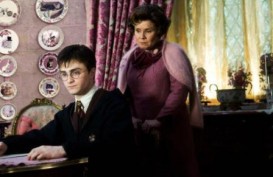 HARRY POTTER: Ternyata JK Rowling Gunakan Sosok Guru yang Dibencinya Pada Karakter Ini