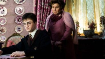 HARRY POTTER: Ternyata JK Rowling Gunakan Sosok Guru yang Dibencinya Pada Karakter Ini