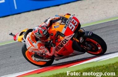 Stoner Jajal Honda RC213V Edisi 2015 di Sirkuit Jepang