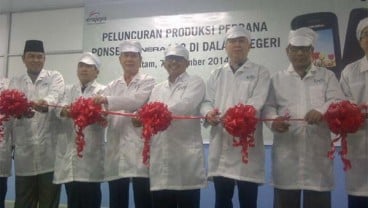 PONSEL LOKAL PERDANA: Erajaya Luncurkan Venera 138